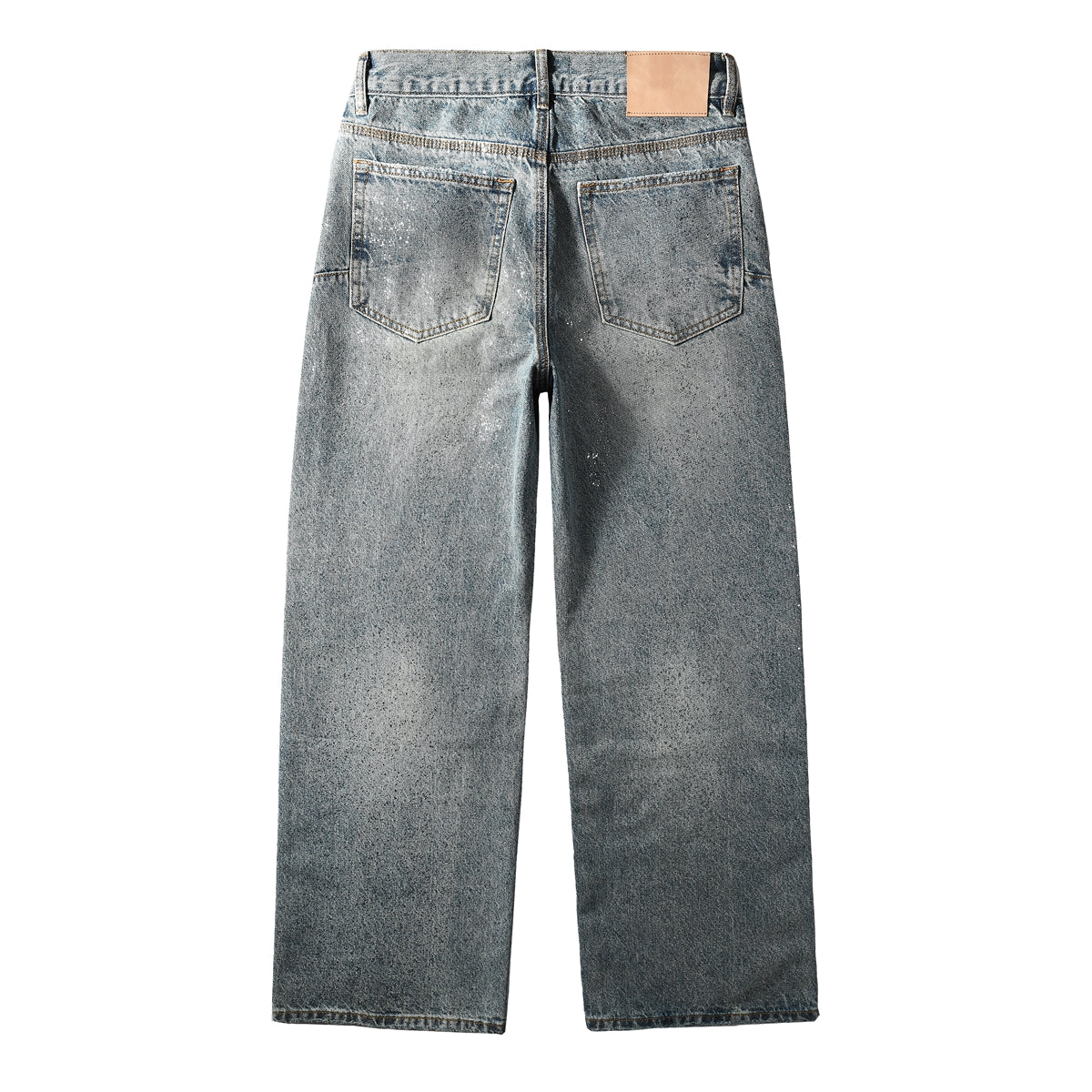 Vaqueros holgados de lavado claro para hombre con efecto descolorido y salpicaduras de pintura blanca clara. Diseño 101